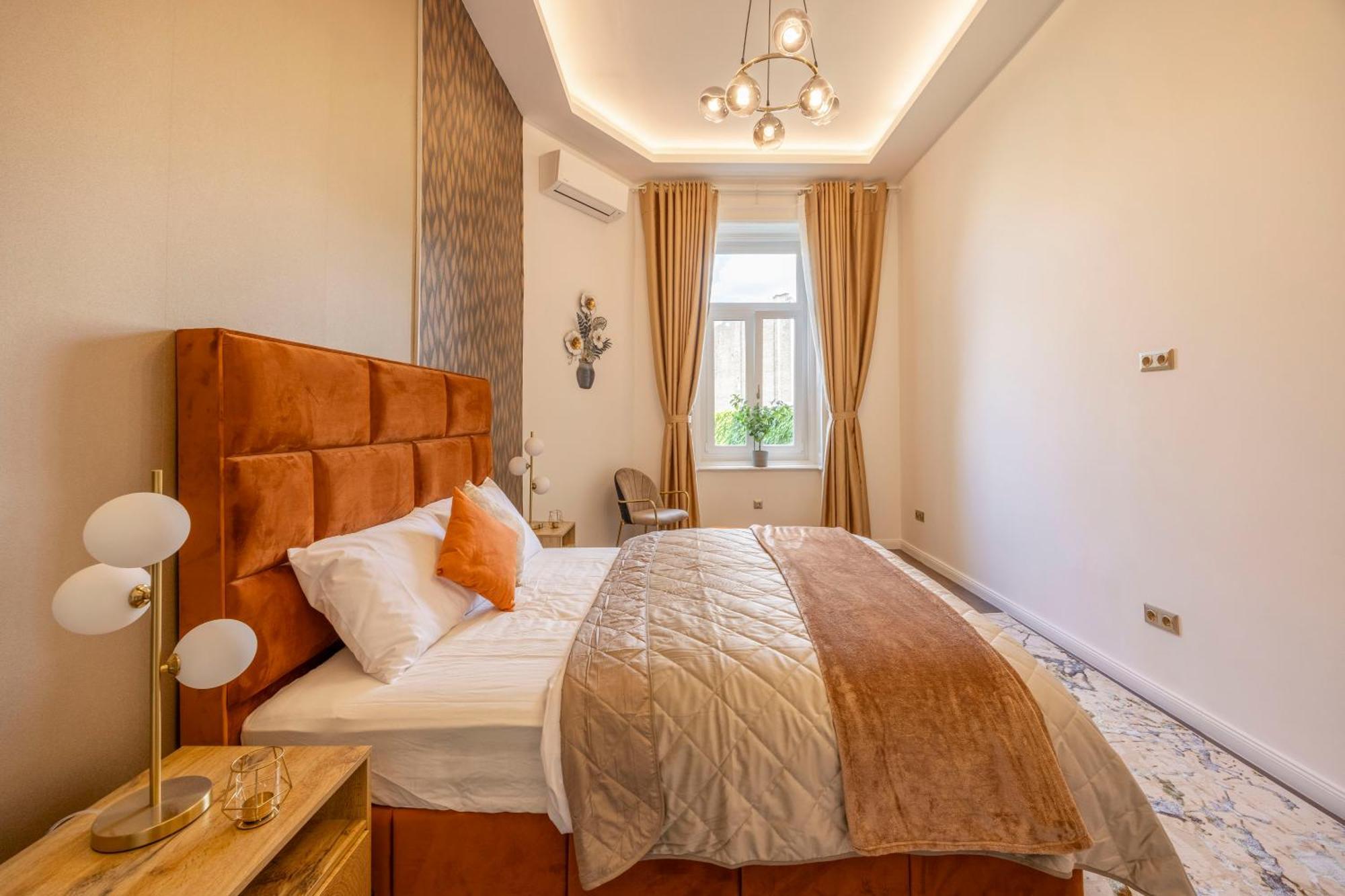 Exclusive Downtown Quentin Residence By Prestige Homes Budapest Exterior foto