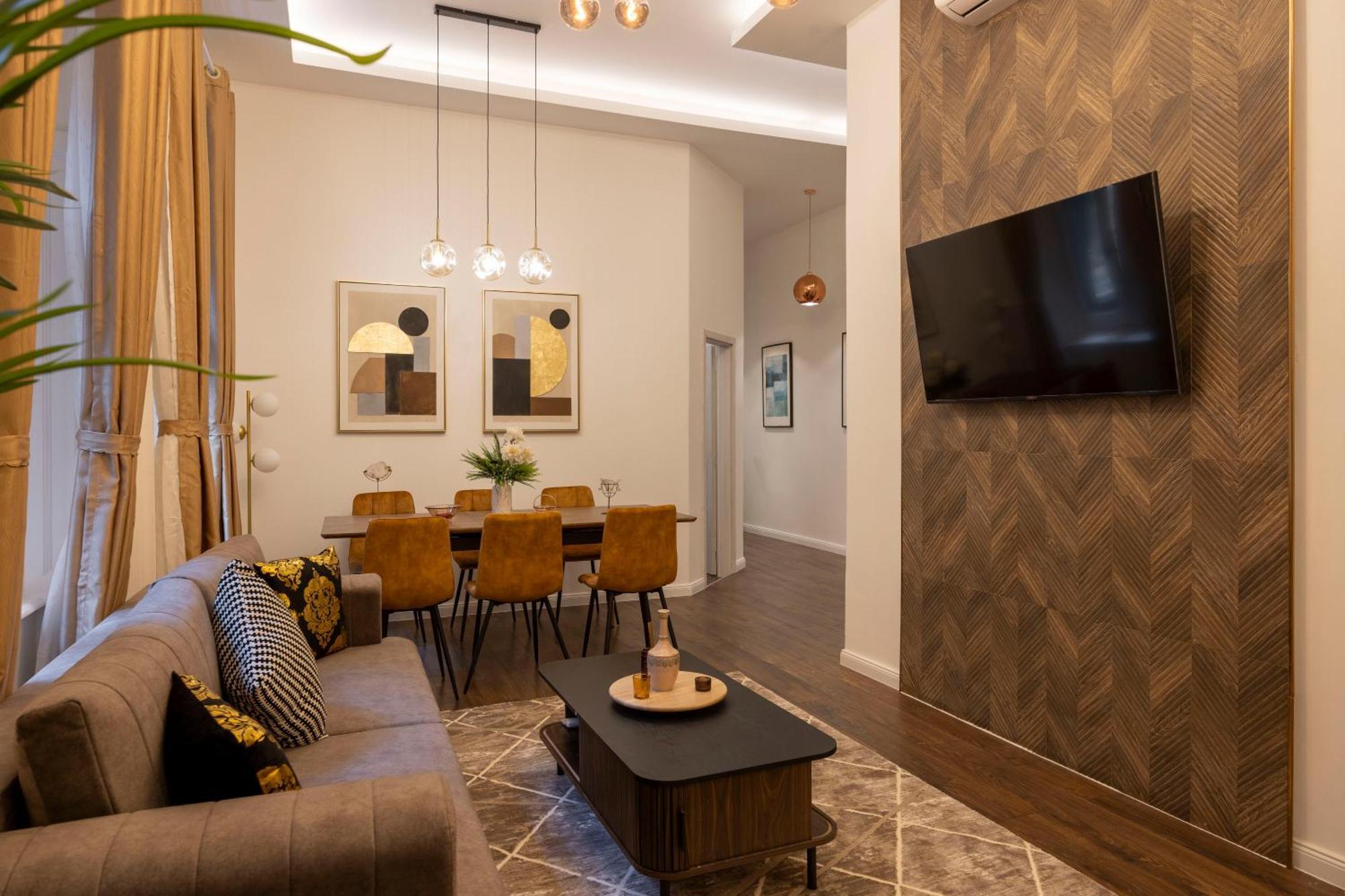 Exclusive Downtown Quentin Residence By Prestige Homes Budapest Exterior foto