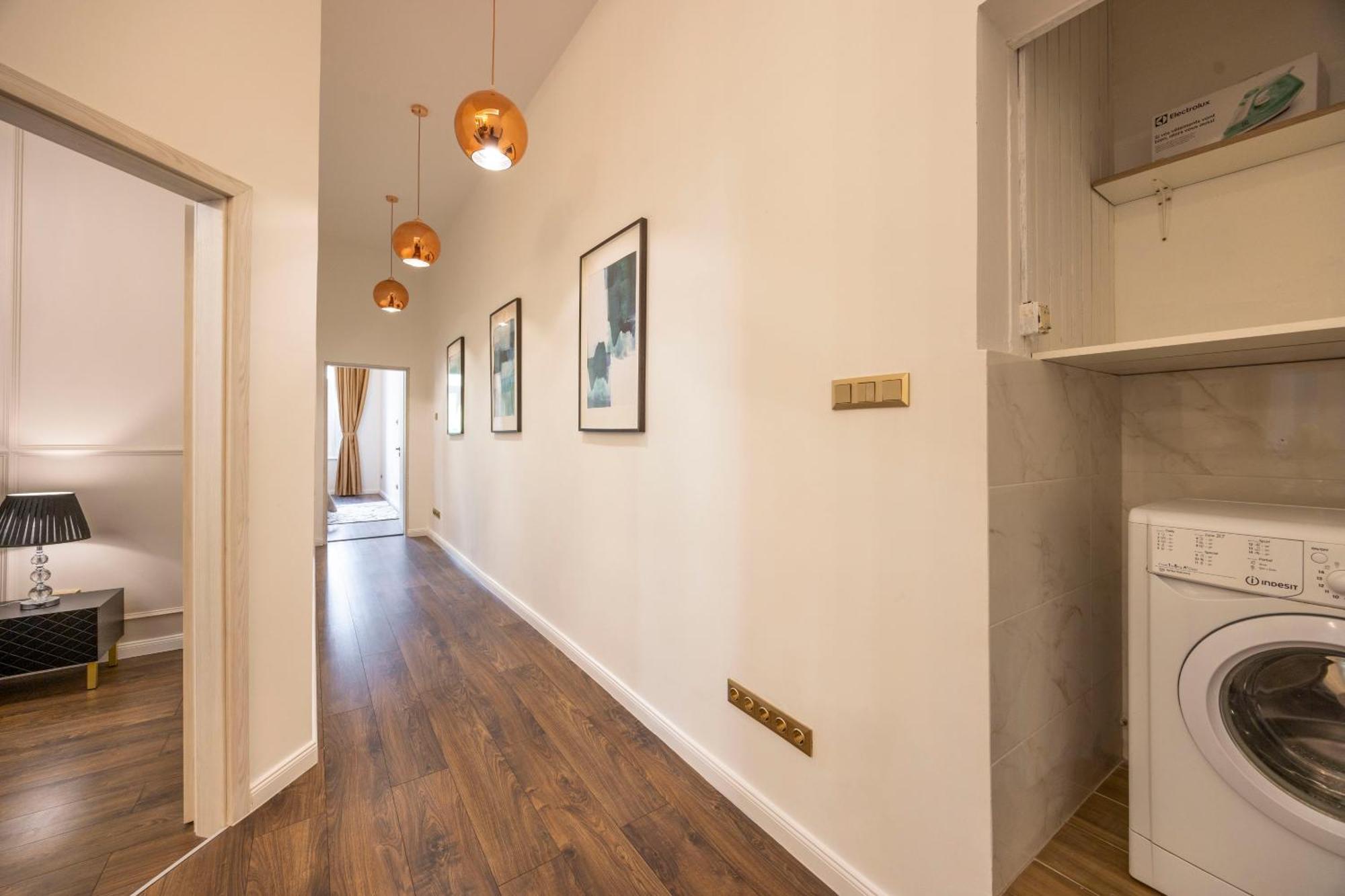 Exclusive Downtown Quentin Residence By Prestige Homes Budapest Exterior foto