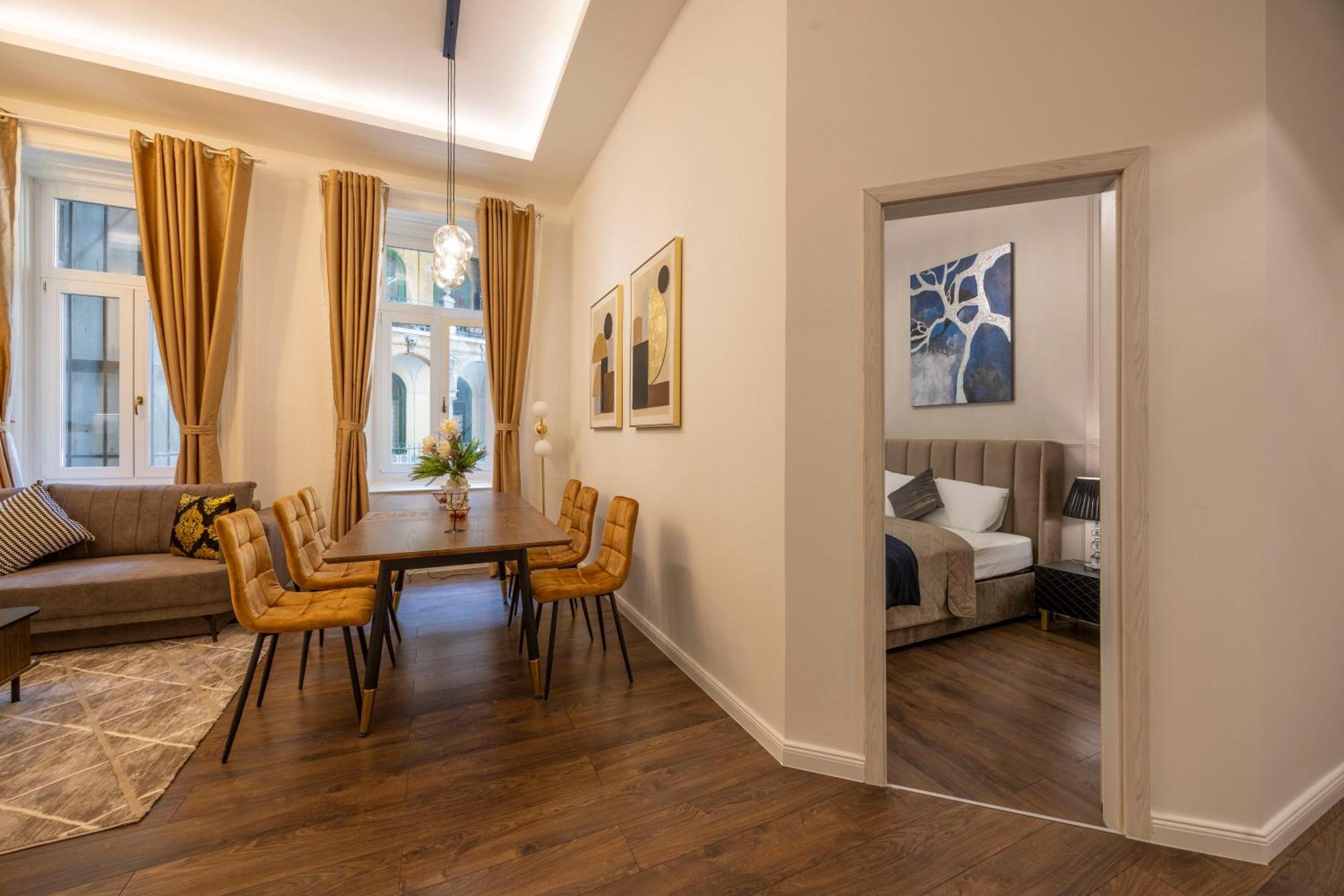 Exclusive Downtown Quentin Residence By Prestige Homes Budapest Exterior foto